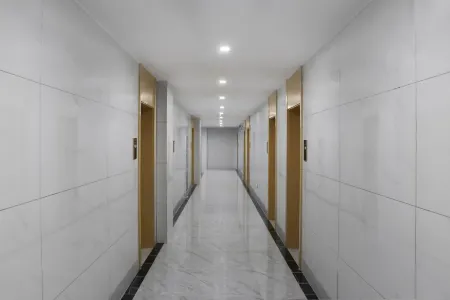 Shuangying Business Hotel