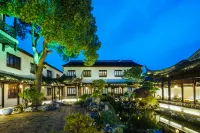 Floral Hotel Tongli Ancient Town Yiyuan Garden Inn 퇴사원(투이쓰위안) 주변 호텔