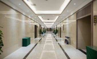Chuyue Hejin Hotel