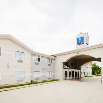 SureStay Studio by Best Western Conroe Downtown