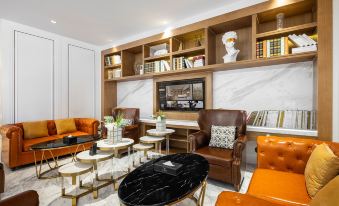 Vienna International Hotel (Ali Shenshan)