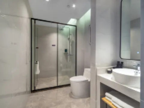 Xingshan WAVE Hotel (Jingjiang People's Park) فنادق في جينغجيانغ