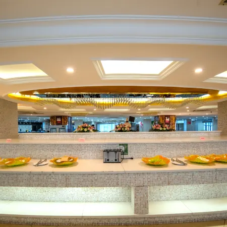 Yingjun International Hotel