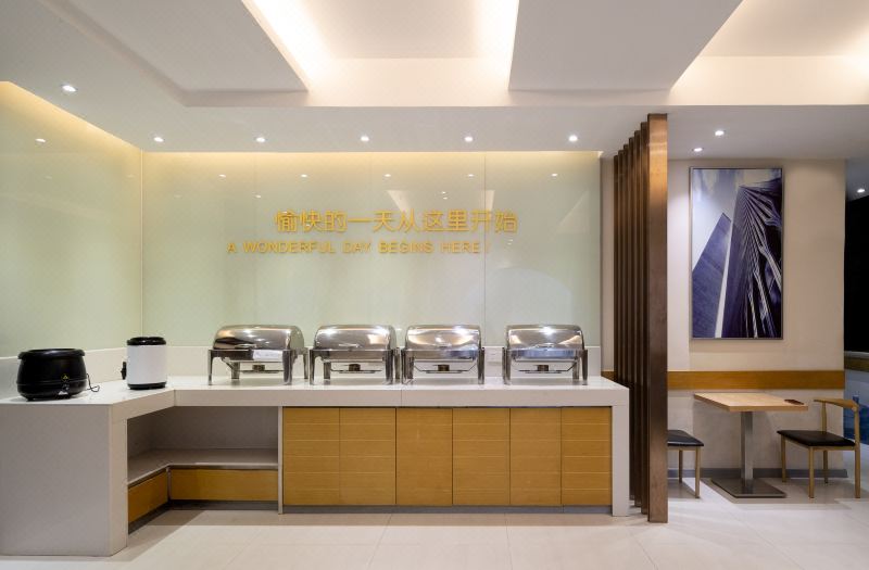 City Riverview Hotel (Guilin North High-speed Railway Station Wanda) photo 4