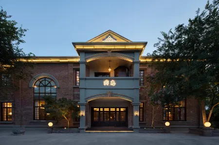 Changde ligao 1919 Lakeside Hotel (Daxiaohe Street) Отели рядом с достопримечательностью «Hunan Institute of Applied Technology»