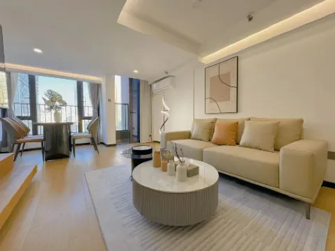 Estay Residence(Huaqiangbei Yannan Metro Station Branch)