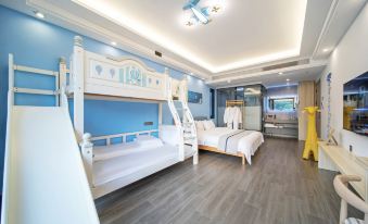 Anji Taohuayuan·Proverbs B&B