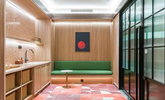 Orange Hotel (Nanjing Jiangning Sand Ship Outlet)