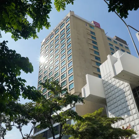Hilton Garden Inn Bangkok Silom Отели рядом с достопримечательностью «Станция надземного метро Siam»