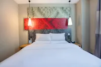 ไอบิส หลันโจว อู๋ฉวน สแควร์