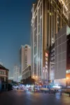 Borrman Hotel (Chongqing Jiefangbei Pedestrian Street) Отели в г. Чунцин