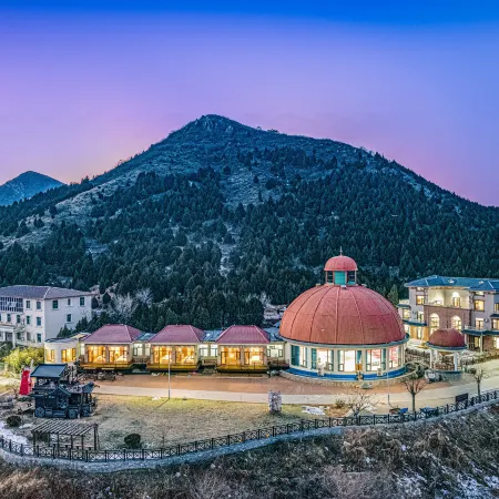 Hengrui Countryside Holiday Manor