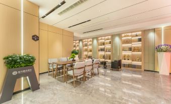 Elegant Stay Hotel (Shantou Jinhul Road Store)