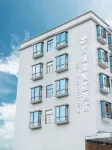 Huizhou Qingtang Lake Intelligent Hotel (Shuikou Lakeside Park) Hotels in Shuikou Avenue business district