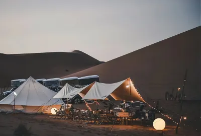 敦煌鳴沙山夜宿野奢沙漠露營基地