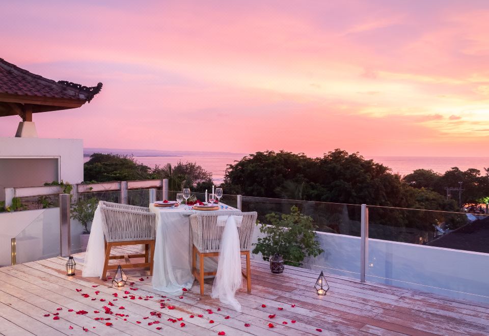 3. 구타 비치 호텔..