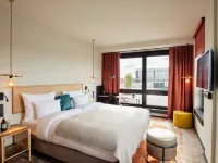 Hood House Hotels near Winterhude