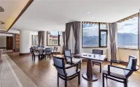 V-CONTINENT Nyingchi Hotel - 5-Star