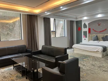 Clean Hotel Отели рядом с достопримечательностью «Xianfeng Pingbaying Tourist Resort»