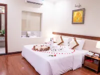 Dong Khanh Hotel Hotels near District 5