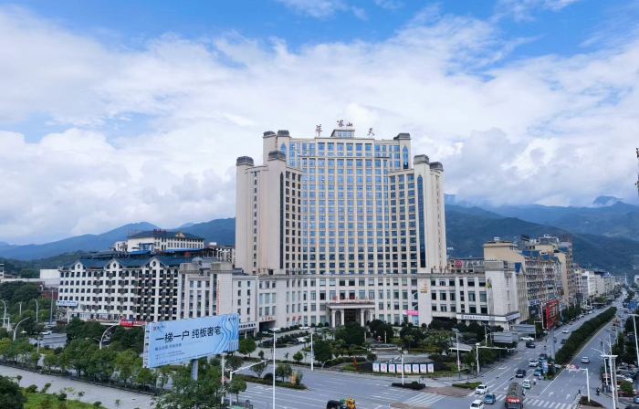 Huatian Grand Hotel (Langshan Avenue)