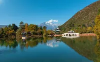 Ruyi Meiju Hotel (The Old Town of Lijiang Dashuiche Store) - con vistas a la montaña