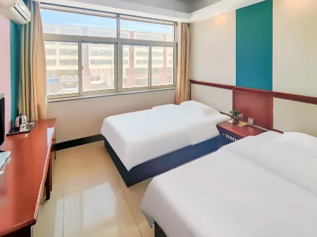 Qiaojia Hotel (Wutaishan Railway Station Branch) Отели рядом со станцией Wutaishan Railway Station