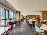 Holiday Inn Express Hangzhou Jiangnan Hotels near Binjiang