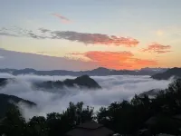 荷棲雲舍 - 山景