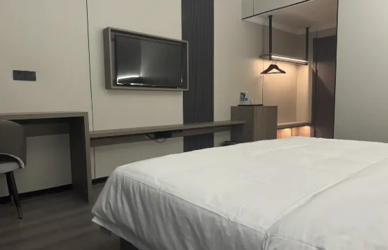 察右中旗草原假日賓館