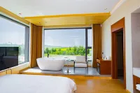 Guna Right River Bank Holiday Villa