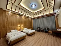 Jialong Hotel Hotels in Fengqing