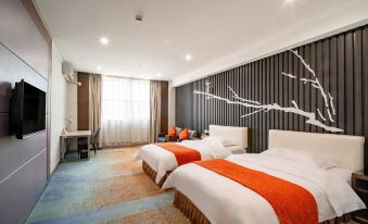 Charming Hotel