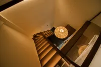 FengXiHeYuan Characteristic Hotel