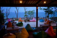 Parinya Hill Homestay & Cafe Hotels in Koh Larn