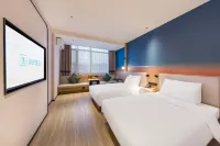 Ni Hao Hotel (Zibo Boshan Hongyeshiyan Mall) Hotel dekat Taiyangshan Botanical Garden