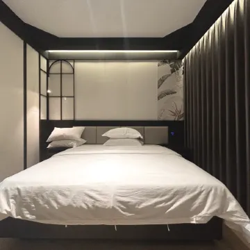 Linli Heyue Hotel (Leshan Railway Station Shihao Plaza)