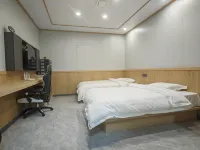 Jiuhong Hotel Hotels in Jiayin County