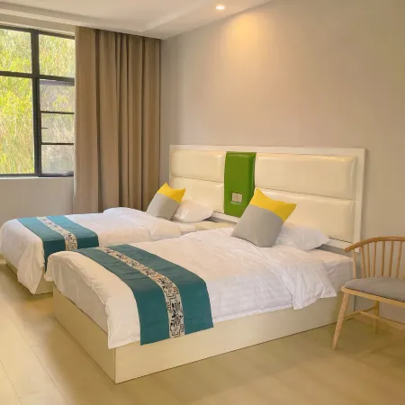 Anning Baiweiya Hotel