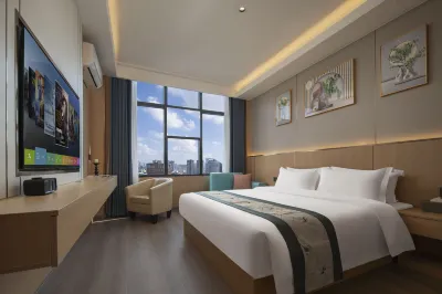 Lejoy Shangpin Hotel (Xiangxiang Yumen Commercial Street Store) Отели в г. Сянсян
