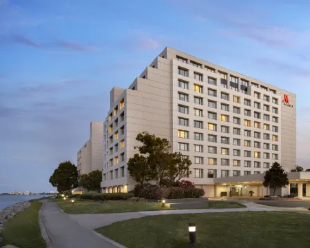 San Francisco Airport Marriott Waterfront Hotels in Burlingame