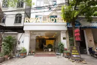 Royal Hotel Thanh Trì Hotel dekat Quan Nhan Temple