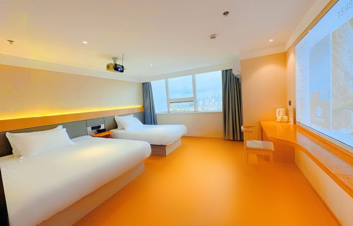 Four Seasons S Hotel (Ma'anshan Yaoban Golden Eagle Shopping Center)