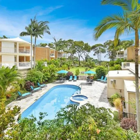Serenity Apartments Noosa Отели рядом с достопримечательностью «Торгово-развлекательный центр Noosa Junction»