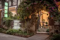 Spring Flowers Blossoming Inn (Yangshuo West Street) Hotel a 