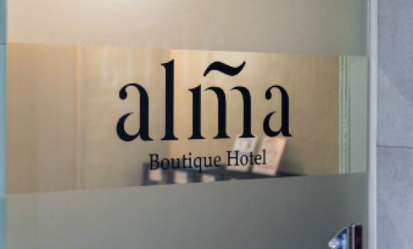 alma Hotel