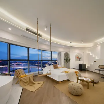 LanShan·High altitude river view hotel