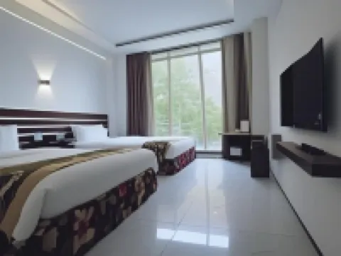 Linjiang Guanglong Business Hotel Hotels in Linjiang