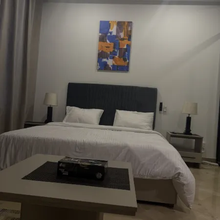 AoLai Hotel Отели рядом с достопримечательностью «Торговый центр Centaurus»