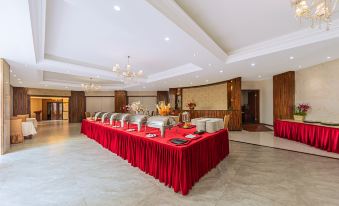 Qiyun Hotel (Guilin Liangjiangsihu Branch)